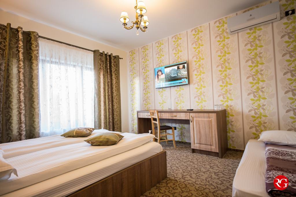 פיאטרה ניאמט Pensiunea Royal Spa מראה חיצוני תמונה