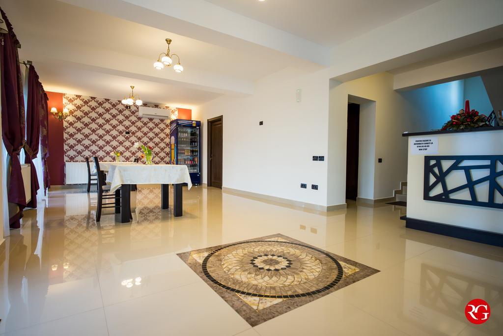 פיאטרה ניאמט Pensiunea Royal Spa מראה חיצוני תמונה